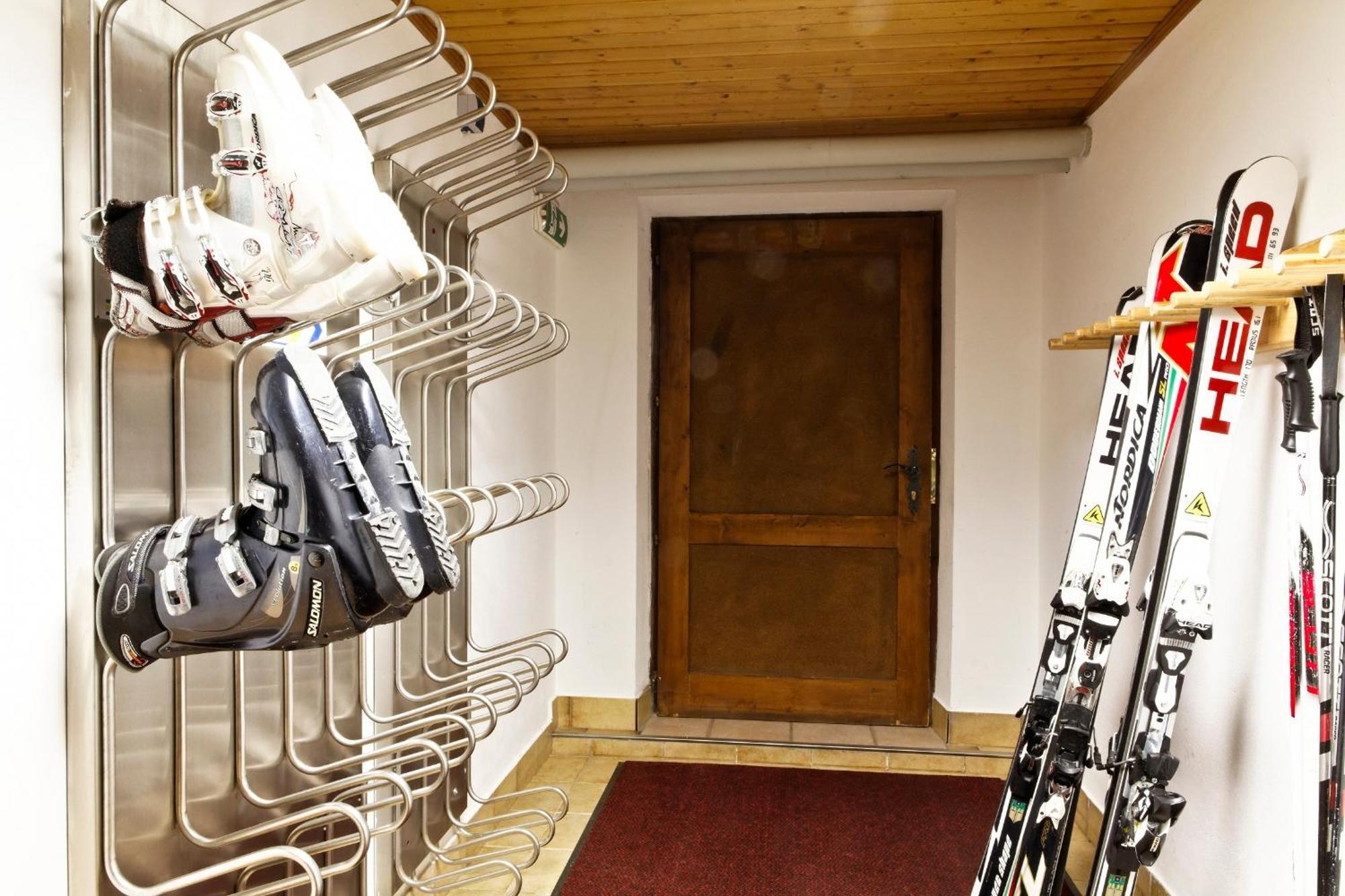 Gaestehaus Oblasser Mayrhofen Luaran gambar